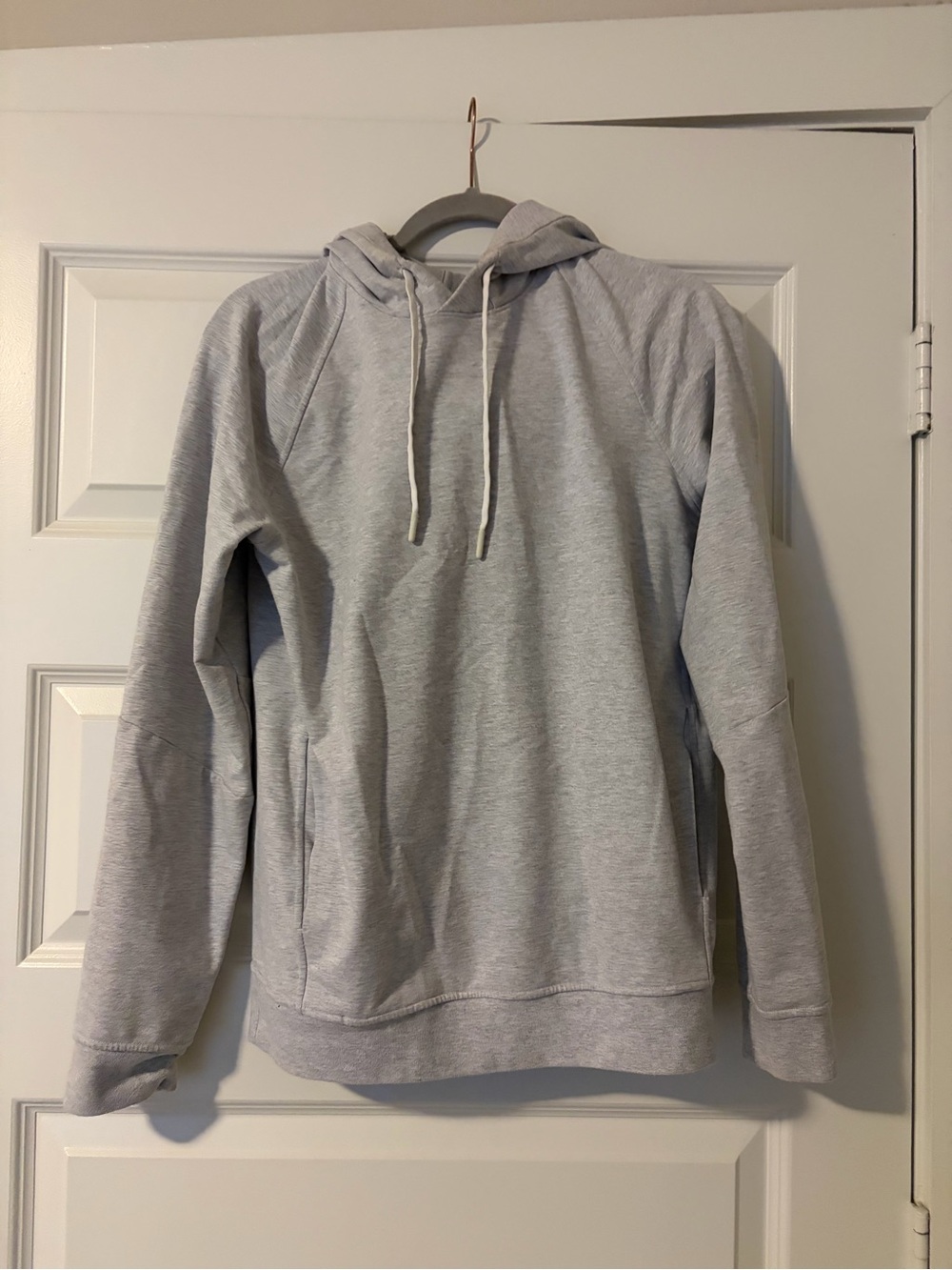 Men's Light Gray Hooded Pullover Sweatshirt